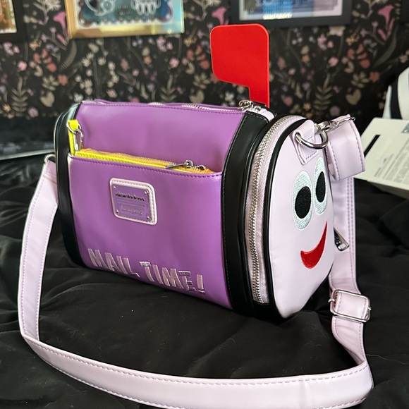 NWOT Loungefly Blues Clues Mailbox Figural Crossbody Bag with Coin Purse - Picture 10 of 11